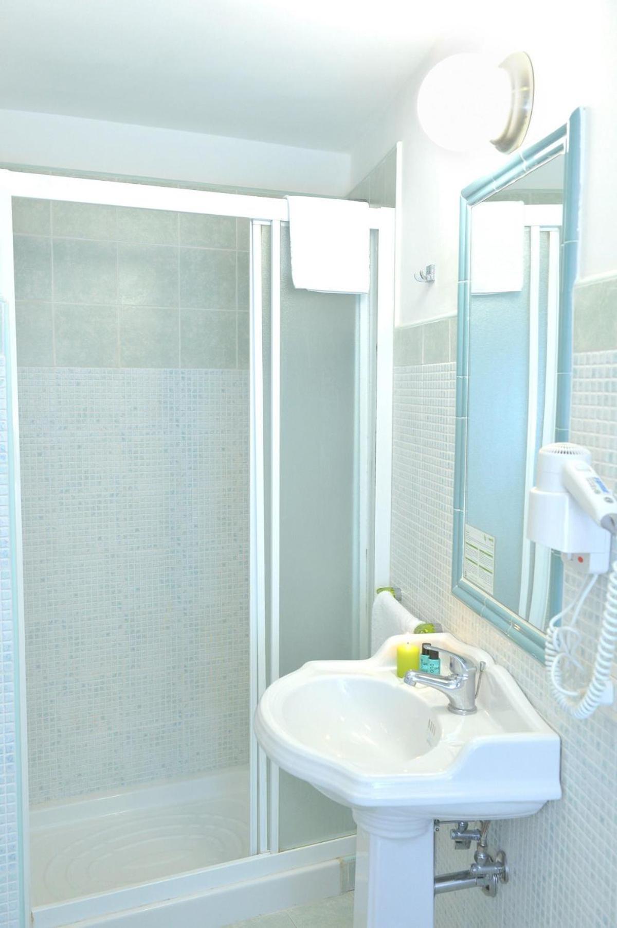 B-Cool (Adults Only) Bed & Breakfast Rome Bagian luar foto